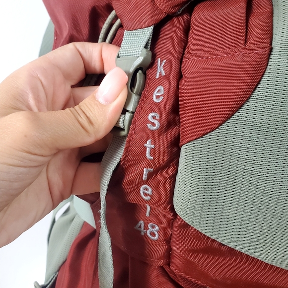 Osprey Kestrel 28L Hiking Backpack - Picture 3 of 16